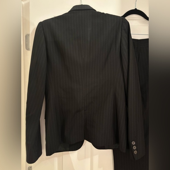EUC Gucci black pinstripe pantsuit - jacket & pants - 40 (6/8) - Picture 3 of 16